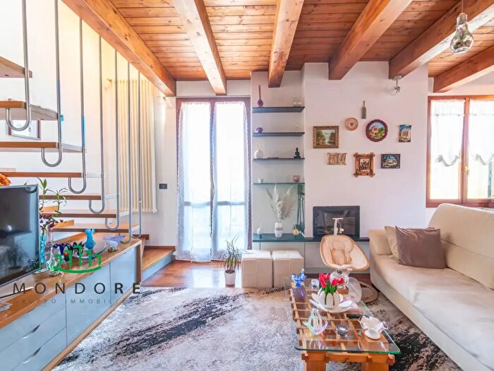 Appartamento trilocale in vendita in Via Viara, Casalfiumanese