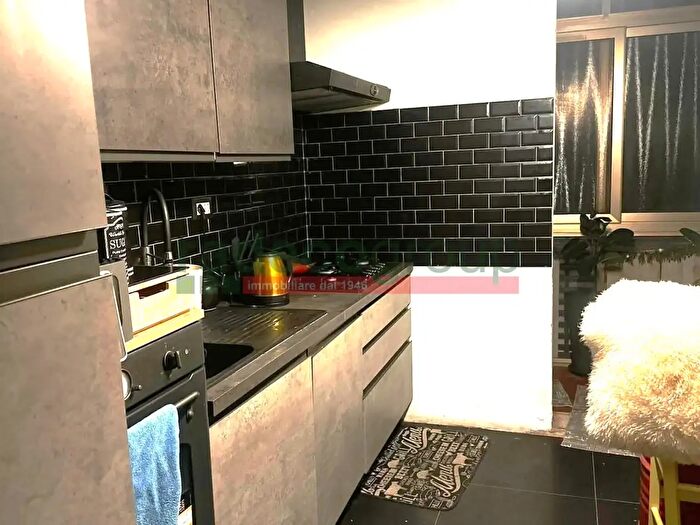 Appartamento quadrilocale in vendita in Via di Collinaia a, Livorno