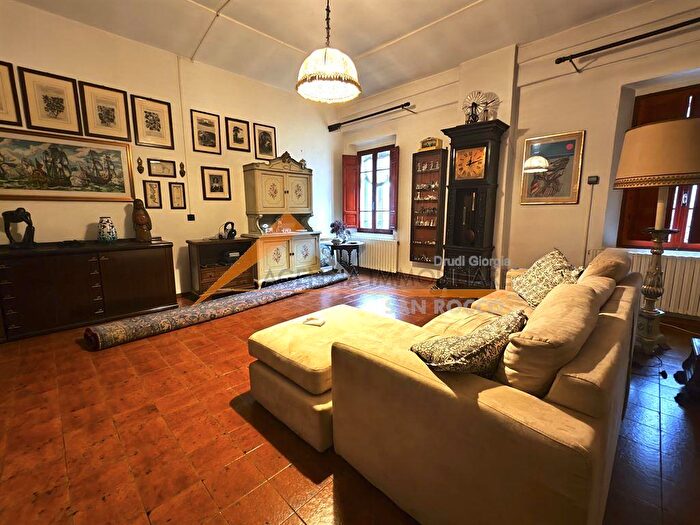 Casa con 14 locali in vendita in Ravenna