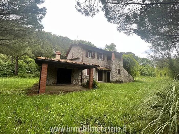 Casa con 10 locali in vendita in Orvieto