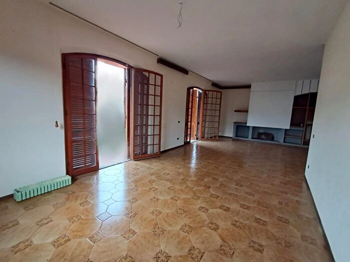 Appartamento con 6 locali in vendita in Via Vecchia delle Vigne Buti, Buti