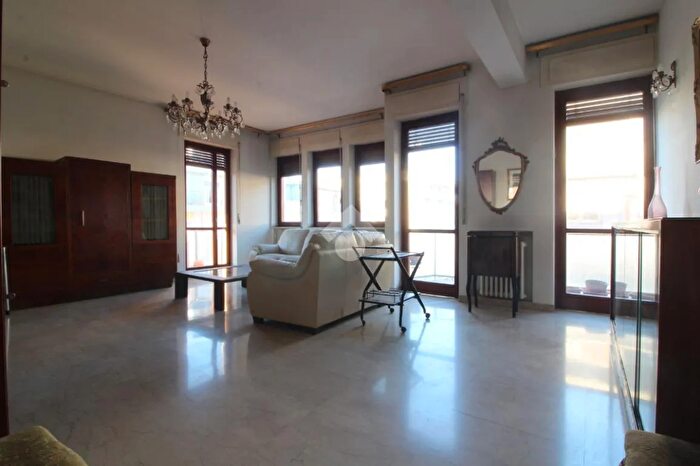 Appartamento con 5 locali in vendita in Via Tommaso Campanella, Pescara