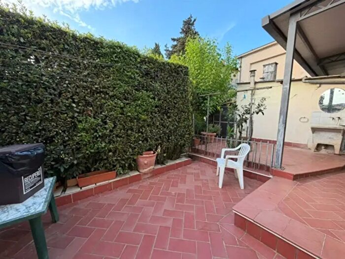 Appartamento trilocale in vendita in Via Lorenzo Lippi, Lastra A Signa