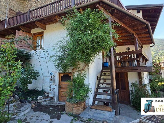 Appartamento bilocale in affitto in Fr Villetos, Centro, Aymavilles