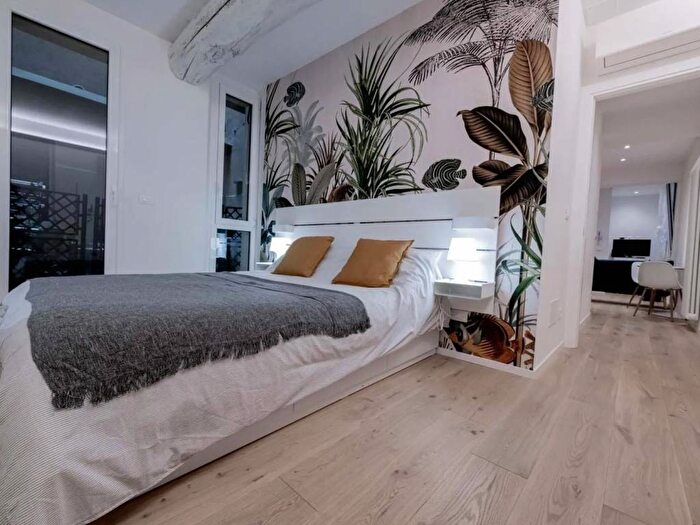 Appartamento bilocale in affitto in Via Massimo dAzeglio, Saragozza dentro le Mura, Bologna