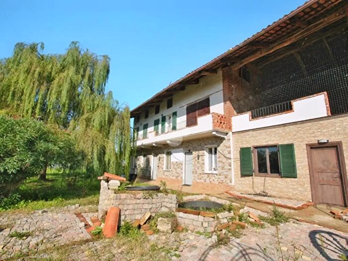 Casa con 5 locali in vendita in Str Lotti, Cigliano
