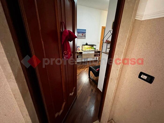 Appartamento trilocale in affitto in Via Stefanina Moro, Quezzi, Genova