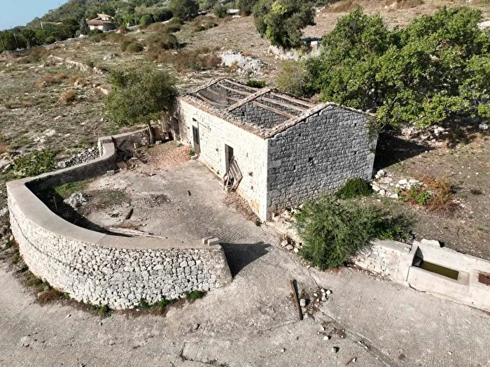 Casa monolocale in vendita in Via Comunale San Silvestro, Modica