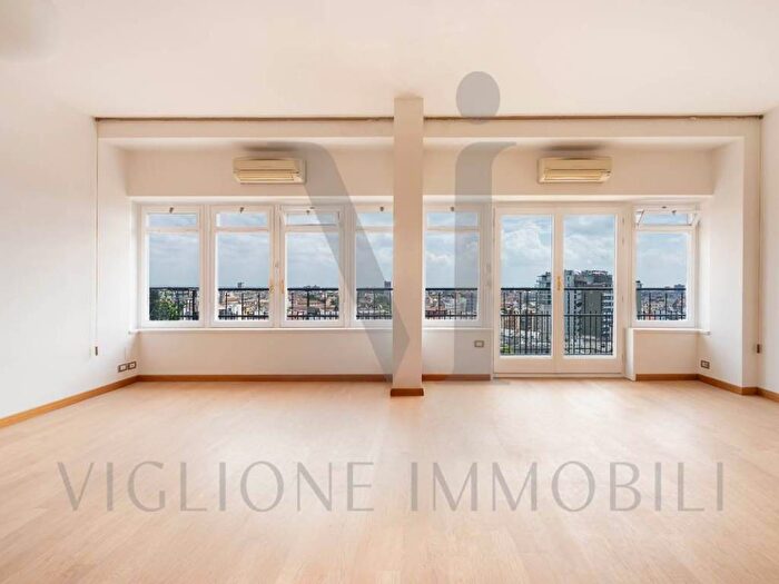 Appartamento con 6 locali in affitto in Corso Italia, Missori, Milano