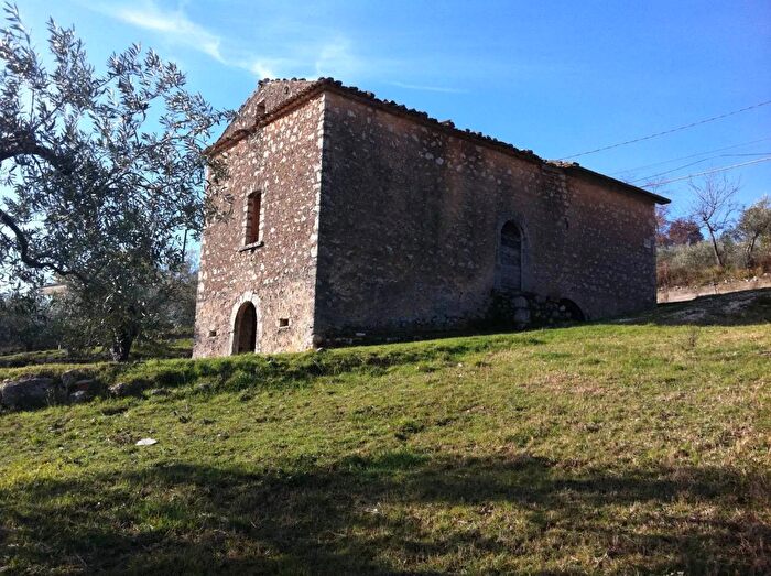 Casa con 6 locali in vendita in Via San Gaspare del Bufalo Campoli Appennino Frosinone, Campoli Appennino