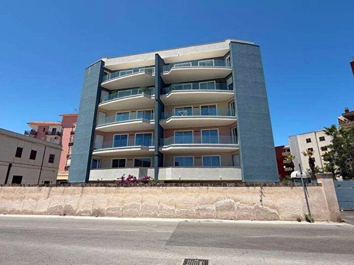 Appartamento bilocale in affitto in Via Tucidide, Tica Zecchino, Siracusa