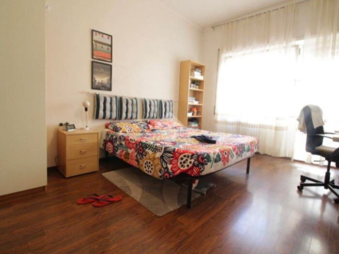 Appartamento trilocale in affitto in Via Perodi Emma, Gemelli Pineta Sacchetti, Roma