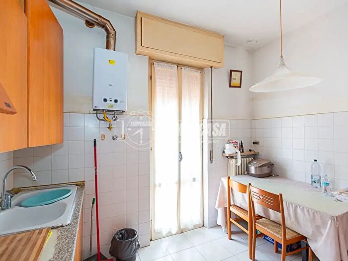Appartamento trilocale in vendita in Via Messina, Verona