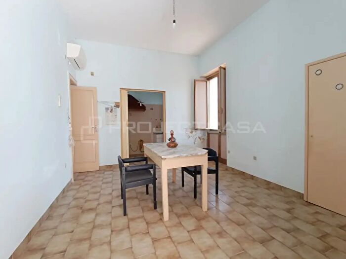 Casa con 9 locali in vendita in Via San Francesco, Scorrano
