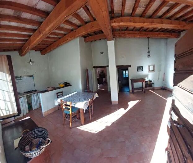 Casa quadrilocale in vendita in Via della Spina, Spoleto