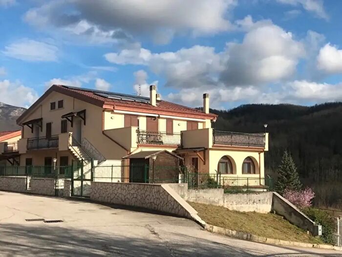 Appartamento quadrilocale in vendita in Parco Tereselle Snc, Ateleta