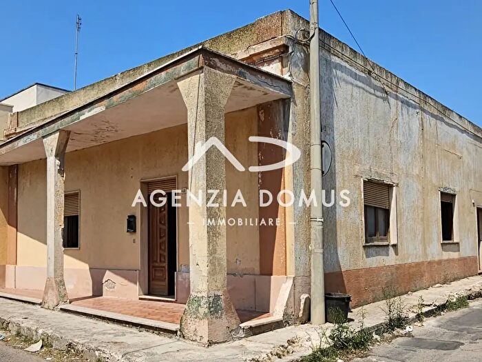 Casa quadrilocale in vendita in Via Enrico Toti, Alliste