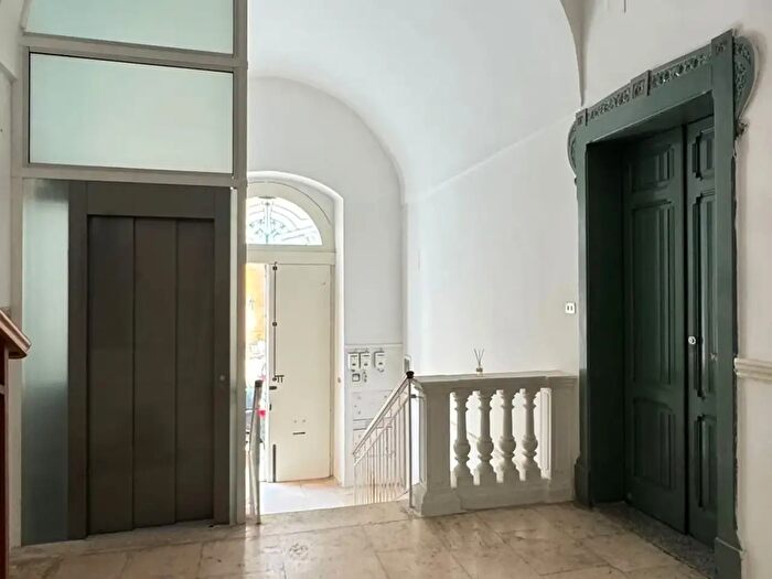 Appartamento trilocale in vendita in Via Ghezzi, Monopoli