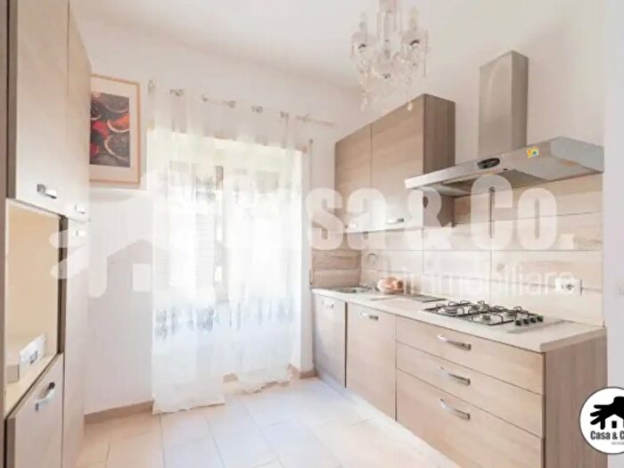 Appartamento trilocale in vendita in Via Lucio Mummio, Roma