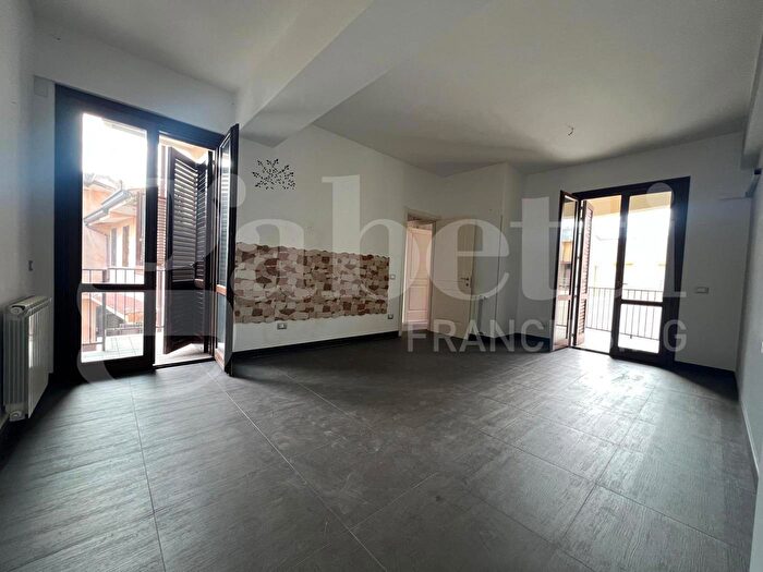 Appartamento trilocale in vendita in Via Siracusa, Siracusa