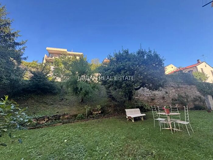 Appartamento quadrilocale in vendita in Via Giovanni Verga, Trieste