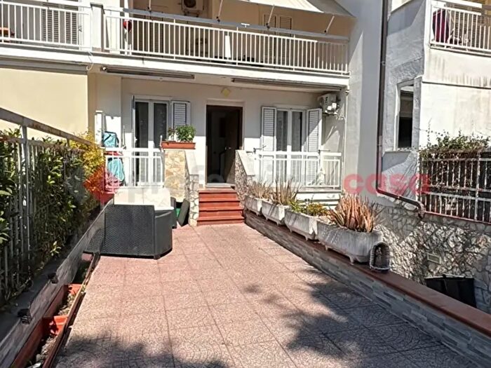 Casa quadrilocale in vendita in Via Bocchi, Terracina