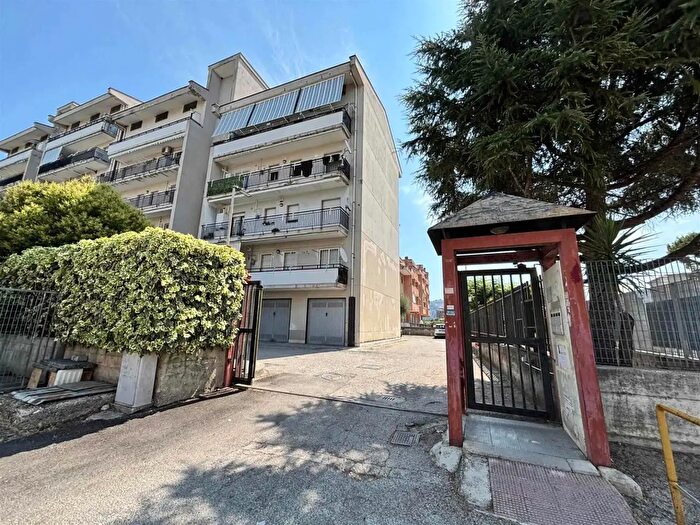 Appartamento quadrilocale in vendita in Via Monsignor Vicinanza, Battipaglia