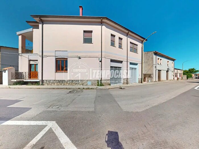 Appartamento trilocale in vendita in Via Armando Diaz, Usini