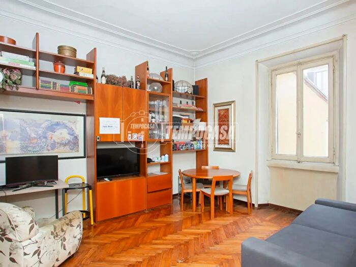 Appartamento trilocale in vendita in Via Paolo Sarpi, Milano