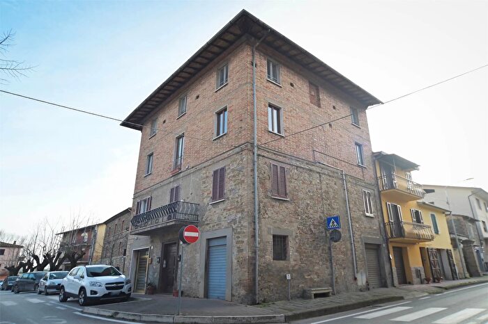 Casa con 7 locali in vendita in Piazza Piediluco Perugia Pg, Perugia