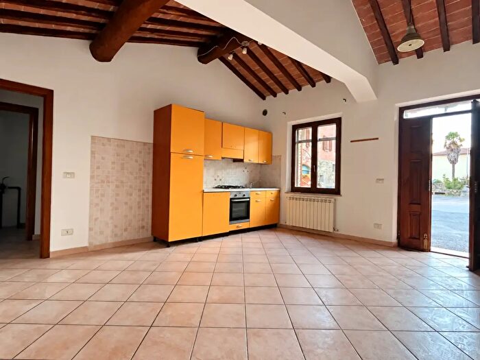 Appartamento quadrilocale in vendita in Asciano