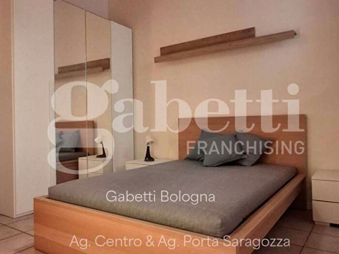 Appartamento bilocale in affitto in Via de Chiari, Santo Stefano, Bologna