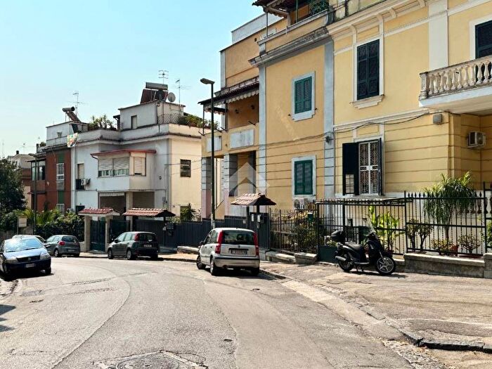 Appartamento bilocale in affitto in Via Carlo de Marco, San Carlo All'Arena, Napoli