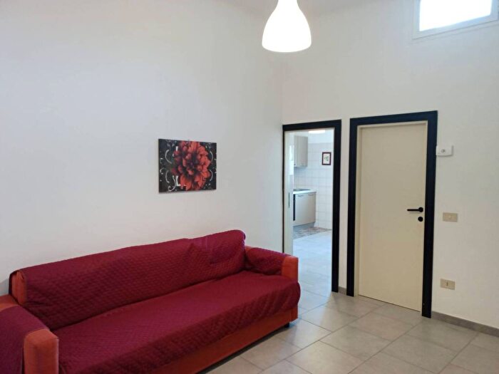 Appartamento quadrilocale in affitto in Vico Giorgio Castriota, San Giorgio Ionico