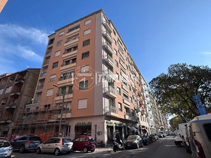 Appartamento quadrilocale in vendita in Corso Sebastopoli, Torino