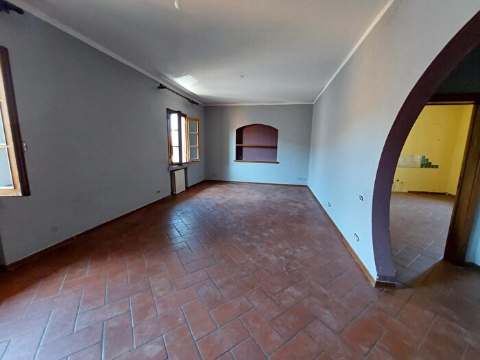 Appartamento con 6 locali in vendita in Via Immaginetta, Pisa