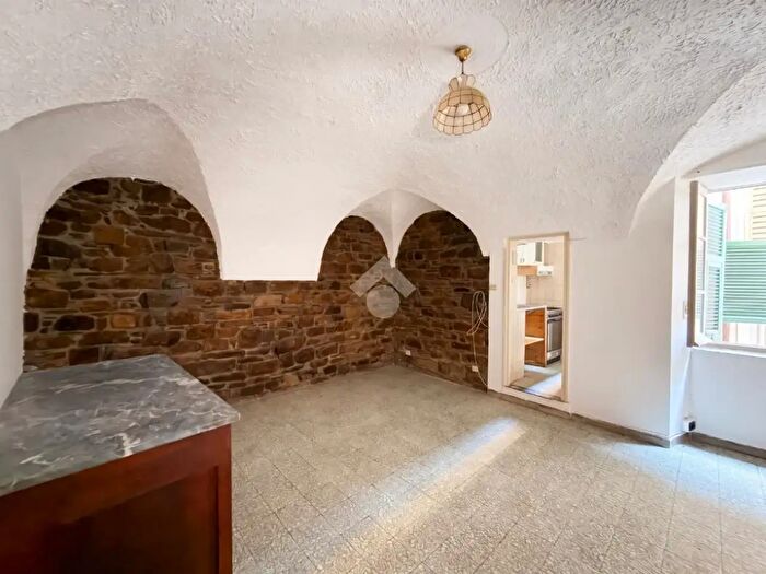 Casa bilocale in vendita in Via Ludovico Ariosto, Civezza