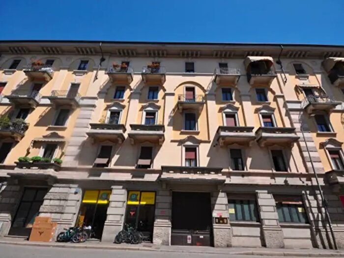 Appartamento trilocale in affitto in Viale Dante Alighieri, Novara
