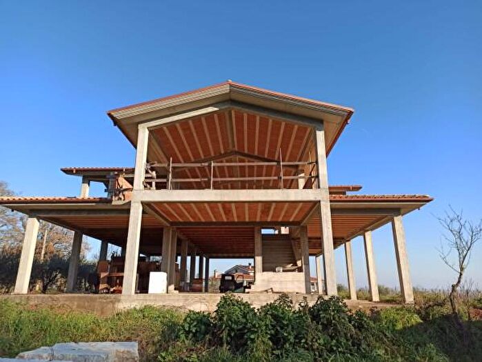 Casa quadrilocale in vendita in Viale Guglielmo Marconi, Vasanello