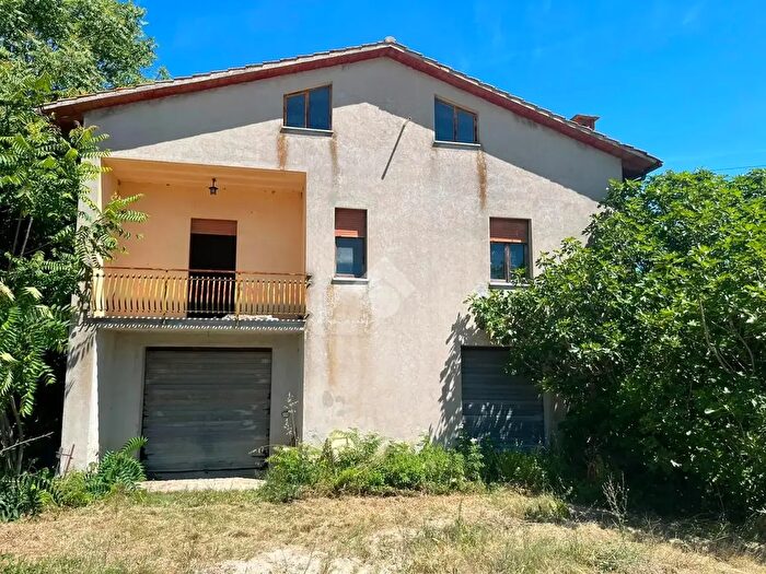 Casa quadrilocale in vendita in Str dei Cappuccini, Amelia