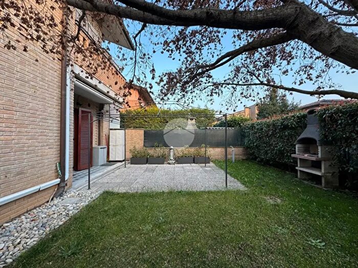 Casa trilocale in vendita in Via Eugenio Montale, Cesano Maderno