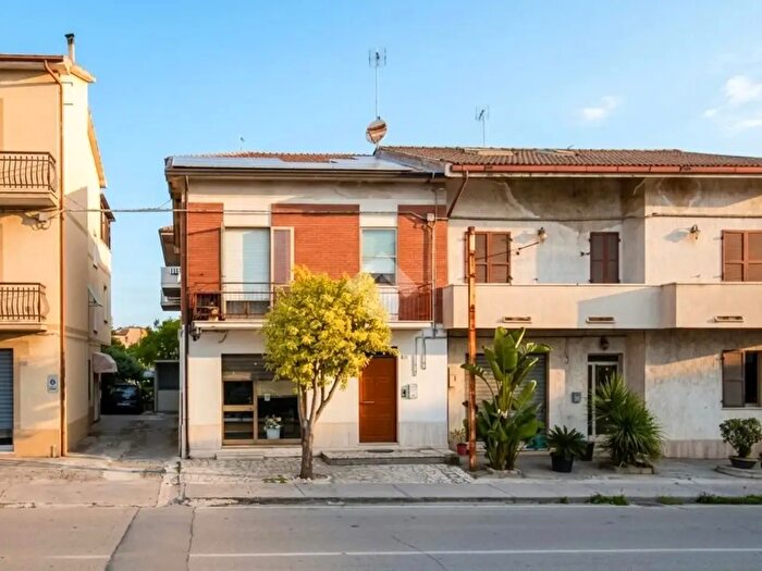 Casa quadrilocale in vendita in Via XX Settembre, Porto Sant'Elpidio