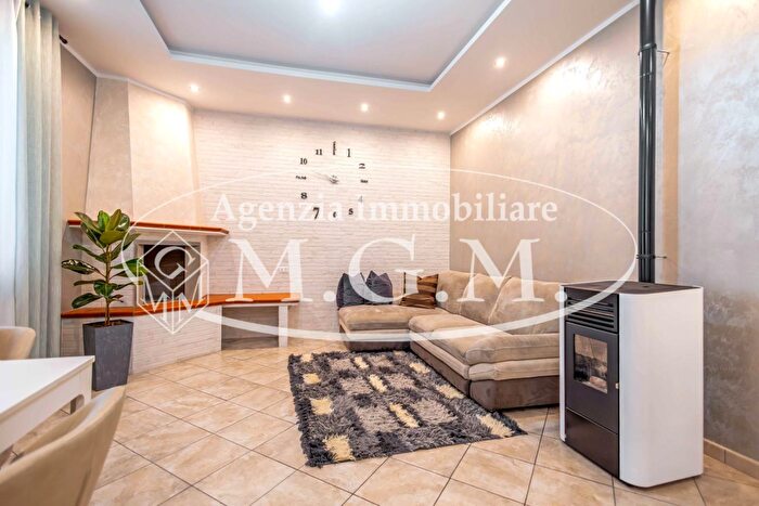 Appartamento con 5 locali in vendita in Santa Maria A Monte