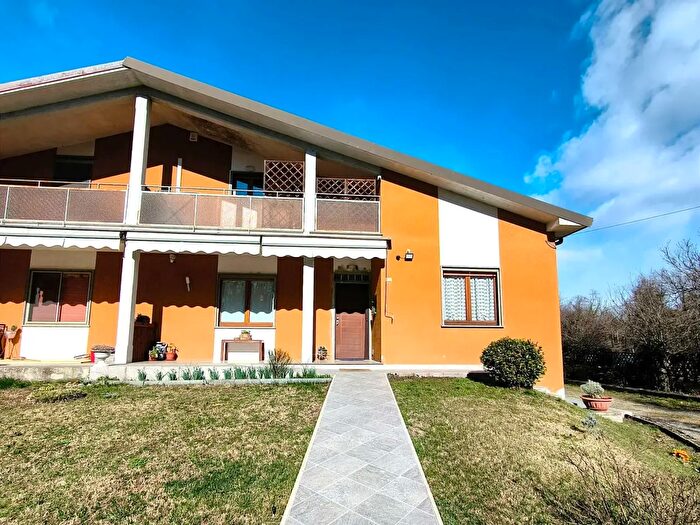 Appartamento quadrilocale in vendita in Via Cavaglio a, Suno