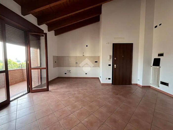 Appartamento trilocale in vendita in Via Serge Reggiani, Reggio Emilia