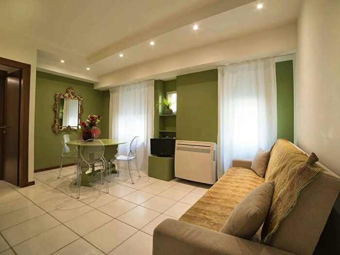 Appartamento monolocale in affitto in Via Antonio Cantore, Verona