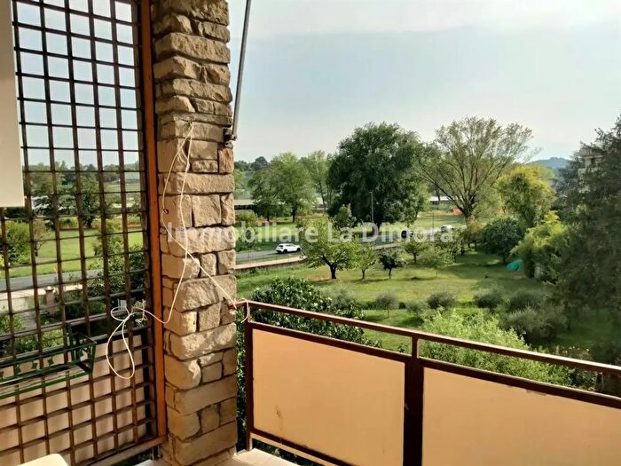 Appartamento con 5 locali in vendita in Imola