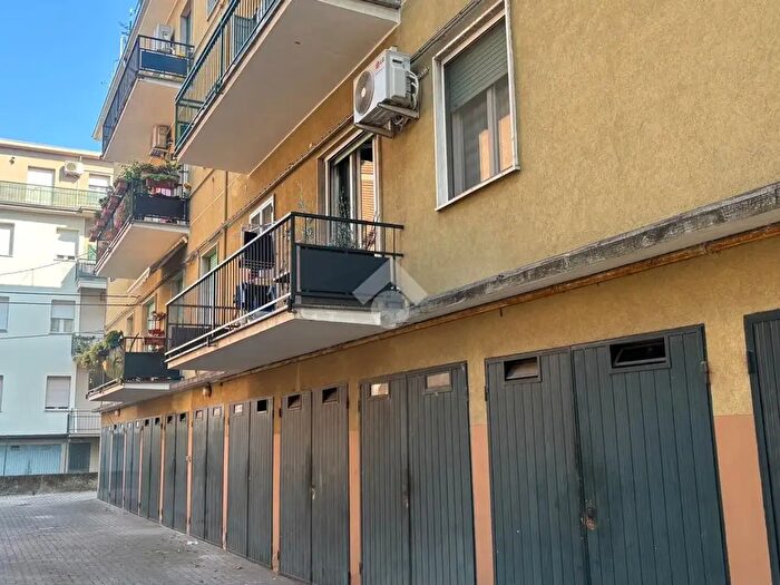 Appartamento trilocale in vendita in Via Venezia, Parma