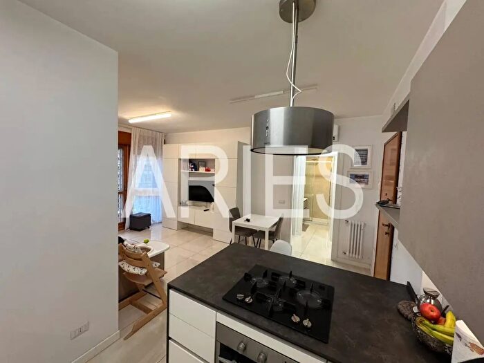 Appartamento bilocale in vendita in Viale Citta dEuropa, Roma