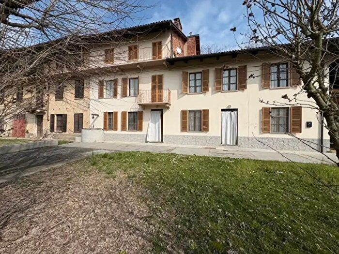 Casa con 5 locali in vendita in Frazione Gorzano, San Damiano DAsti